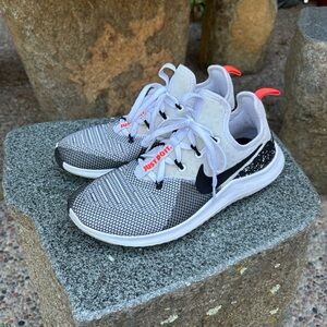 ✨ NIKE FREE TR 8 SNEAKERS ✨